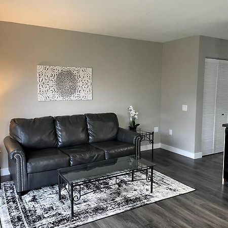 New Remodeled Luxury Condo By The Lake, No Stairs! Branson Exterior photo