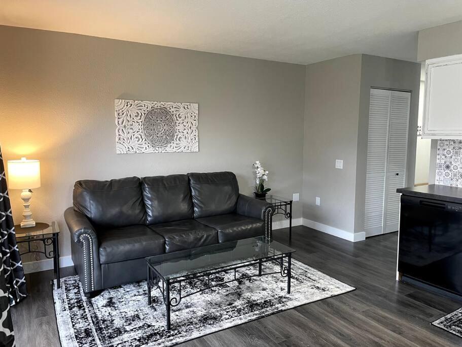 New Remodeled Luxury Condo By The Lake, No Stairs! Branson Exterior photo