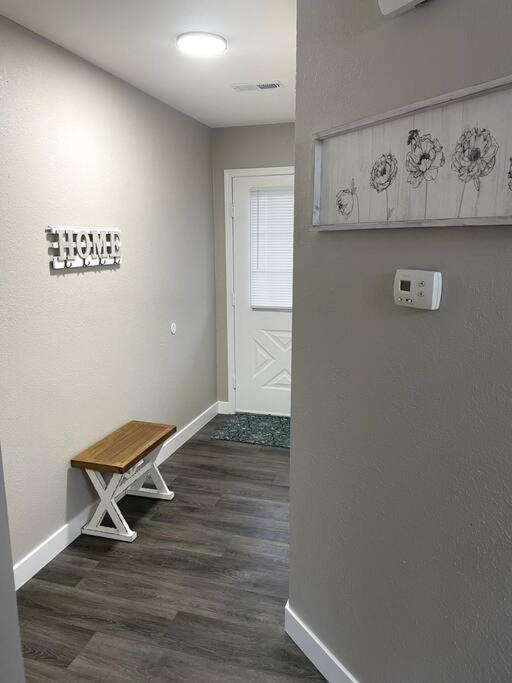 New Remodeled Luxury Condo By The Lake, No Stairs! Branson Exterior photo